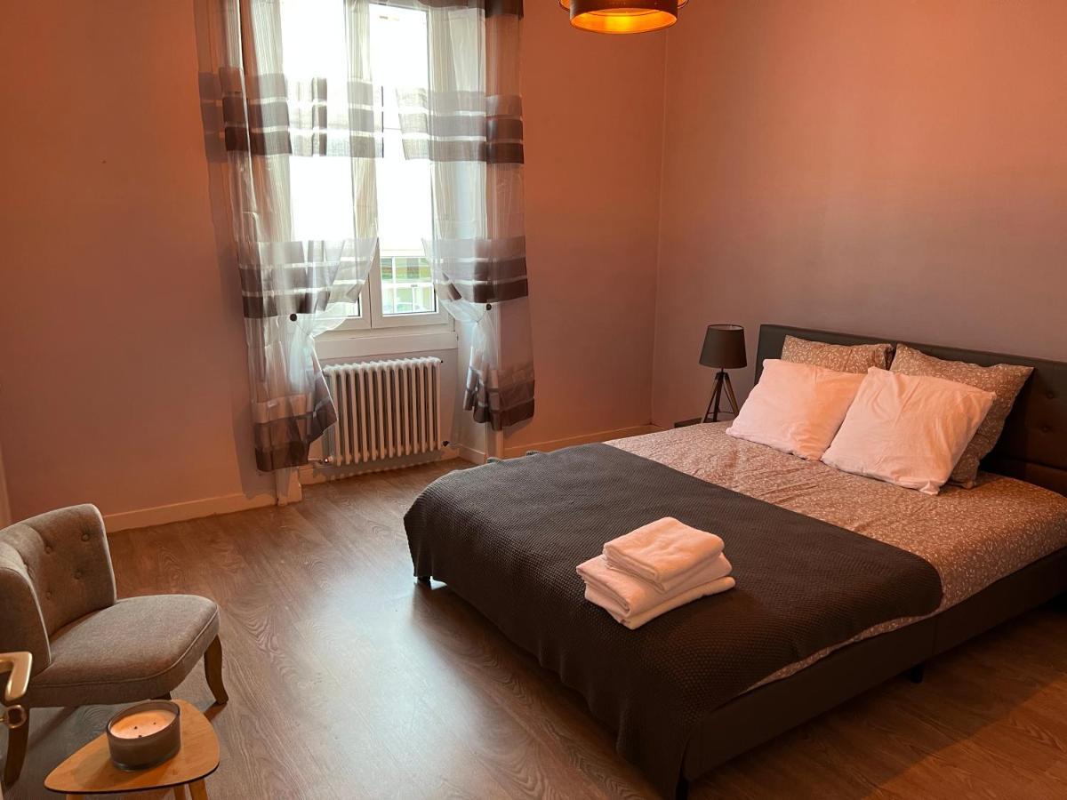 Appartement T4 70M2 - Meuble - Centre Ville - Proche Thermes Lons-le-Saunier Ngoại thất bức ảnh